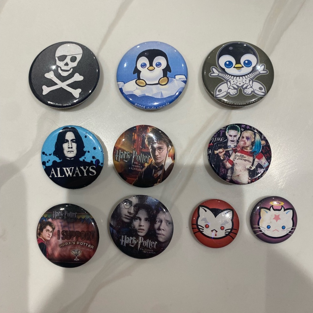 Pins Lot - Harry Potter and other misc pins